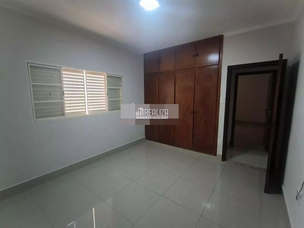 Casa à venda com 4 quartos, 170m² - Foto 6