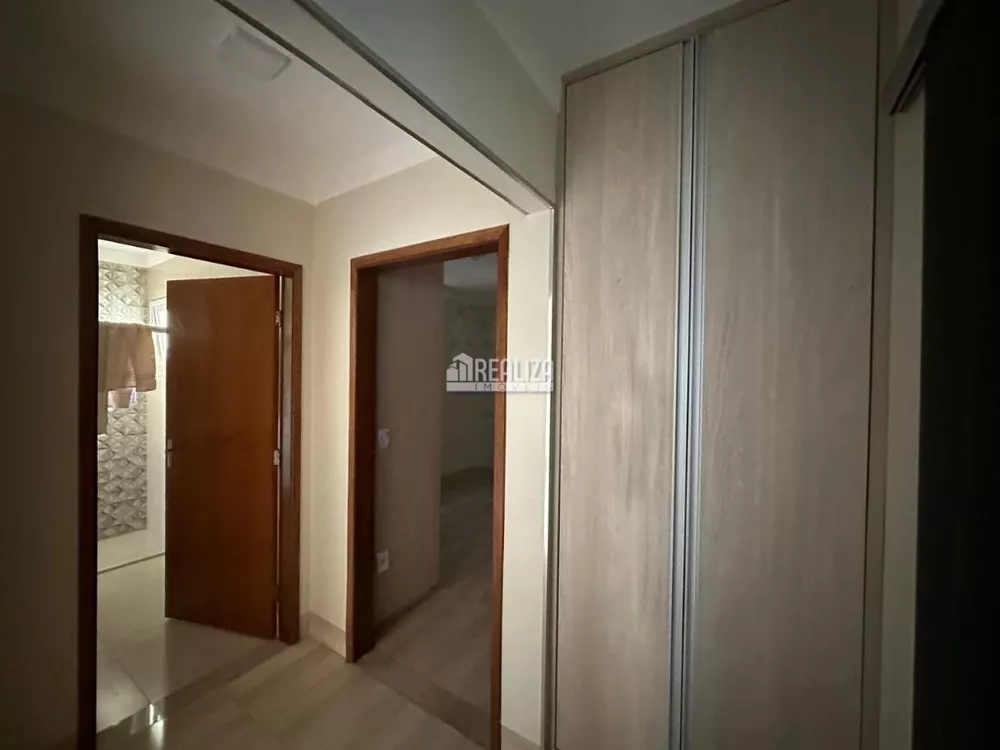 Casa, 3 quartos, 220 m² - Foto 13