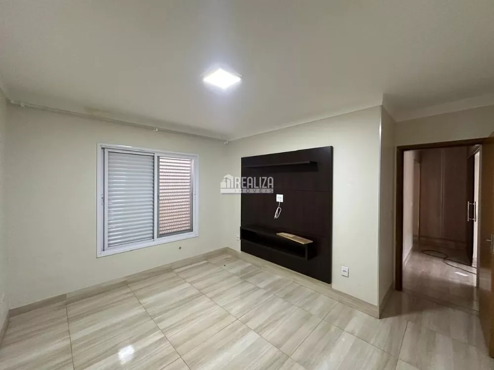 Casa, 3 quartos, 220 m² - Foto 4