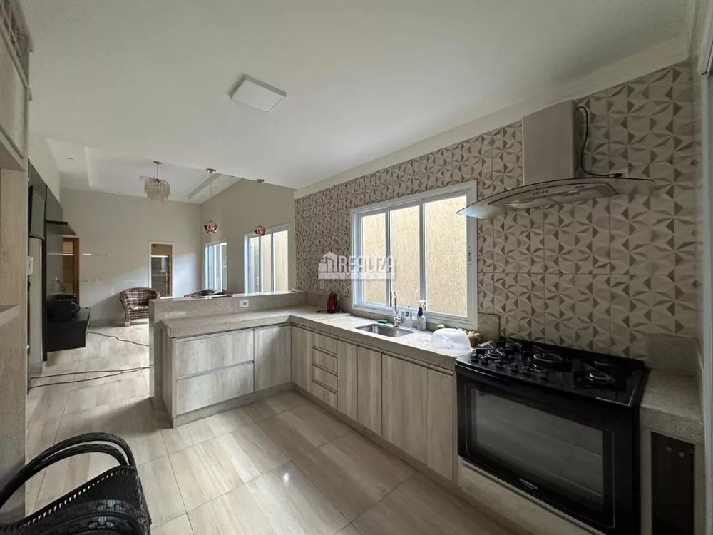 Casa, 3 quartos, 220 m² - Foto 11