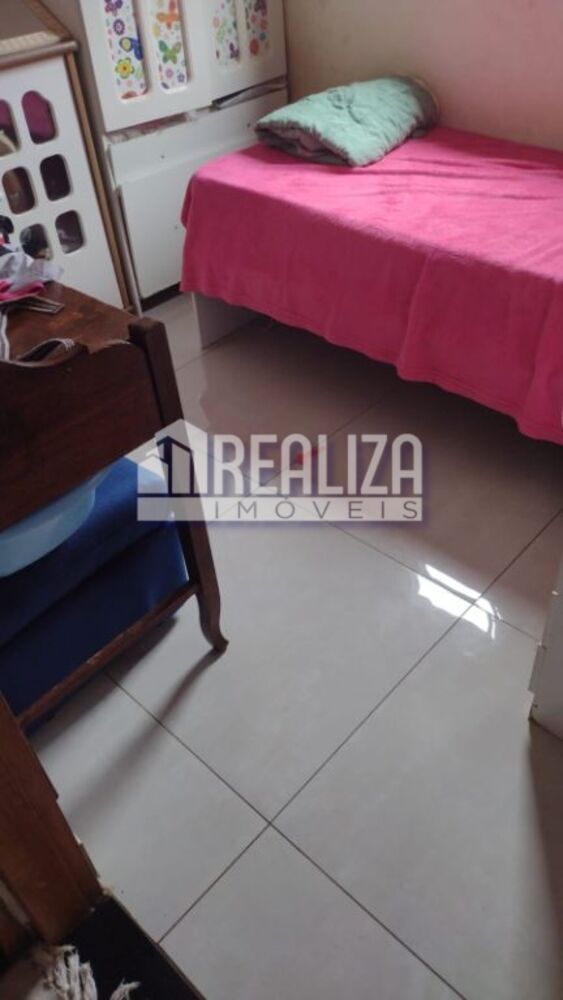 Casa à venda com 2 quartos, 52m² - Foto 6