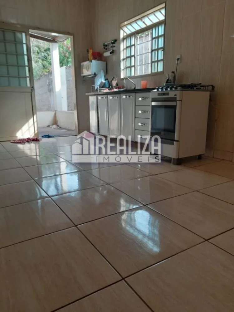Casa, 3 quartos, 220 m² - Foto 9