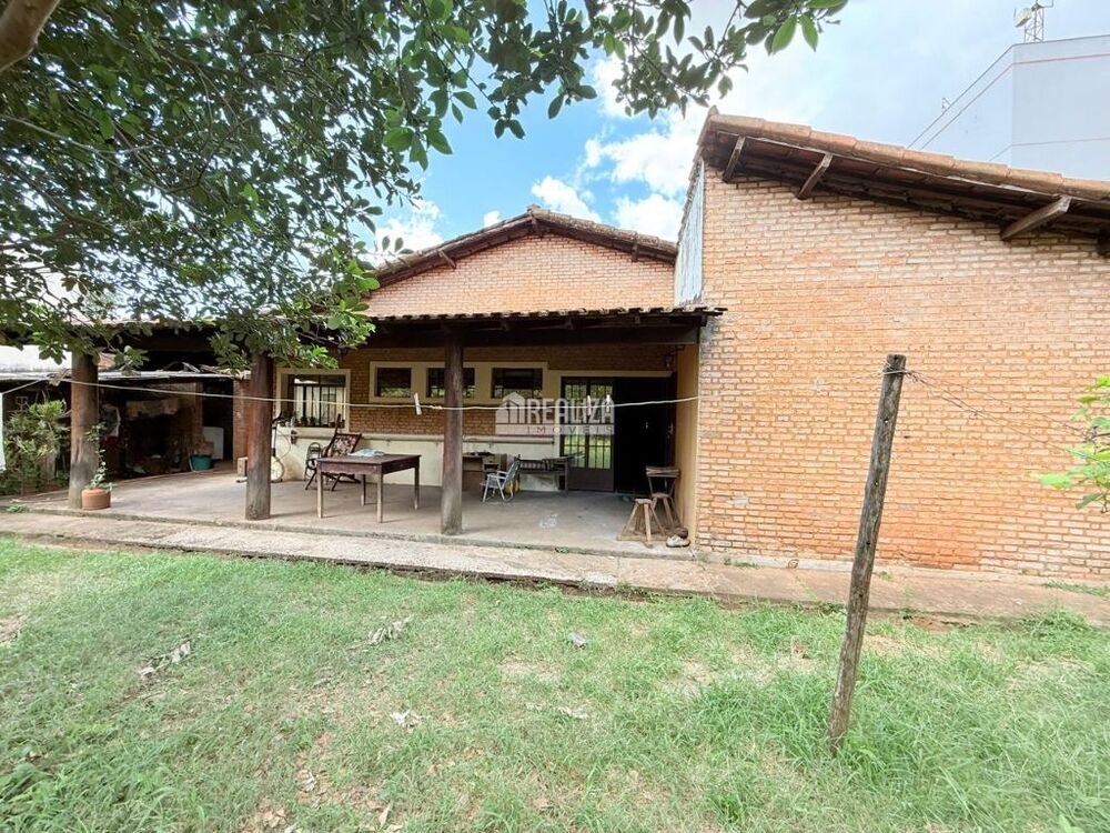 Casa, 3 quartos, 292 m² - Foto 2