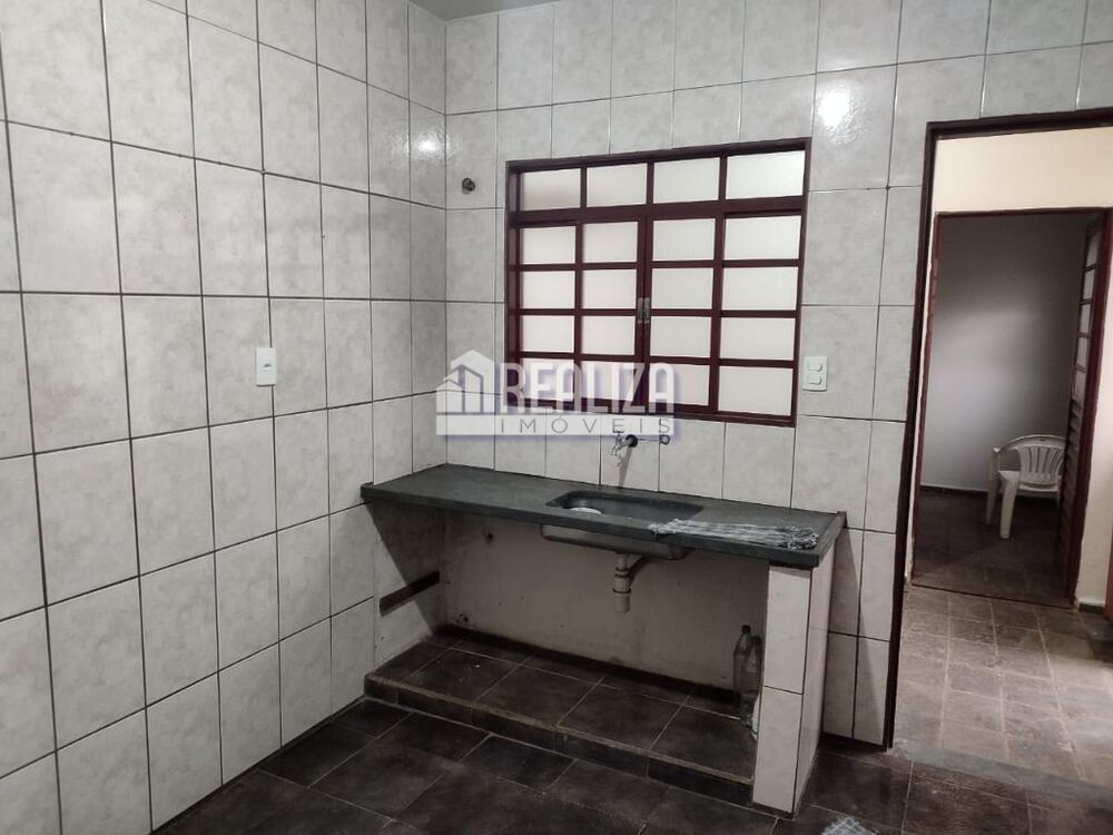 Casa à venda com 3 quartos, 150m² - Foto 5