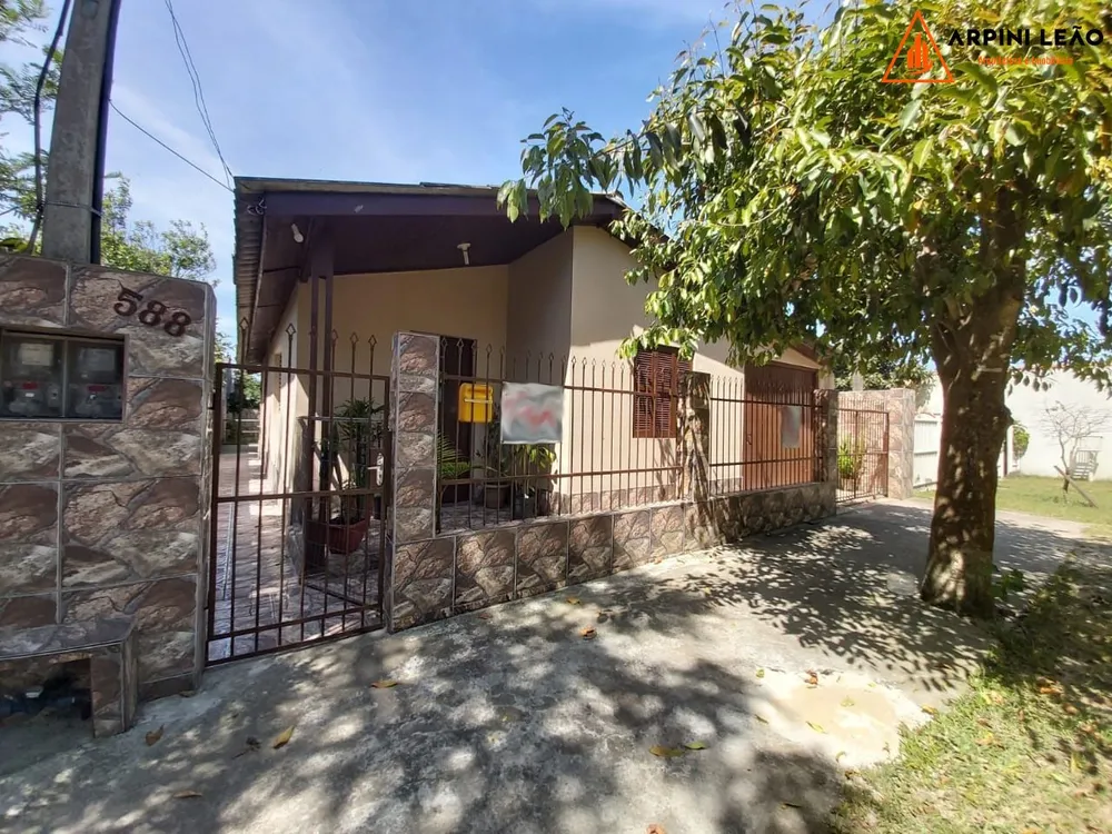 Casa, 2 quartos, 200 m² - Foto 1