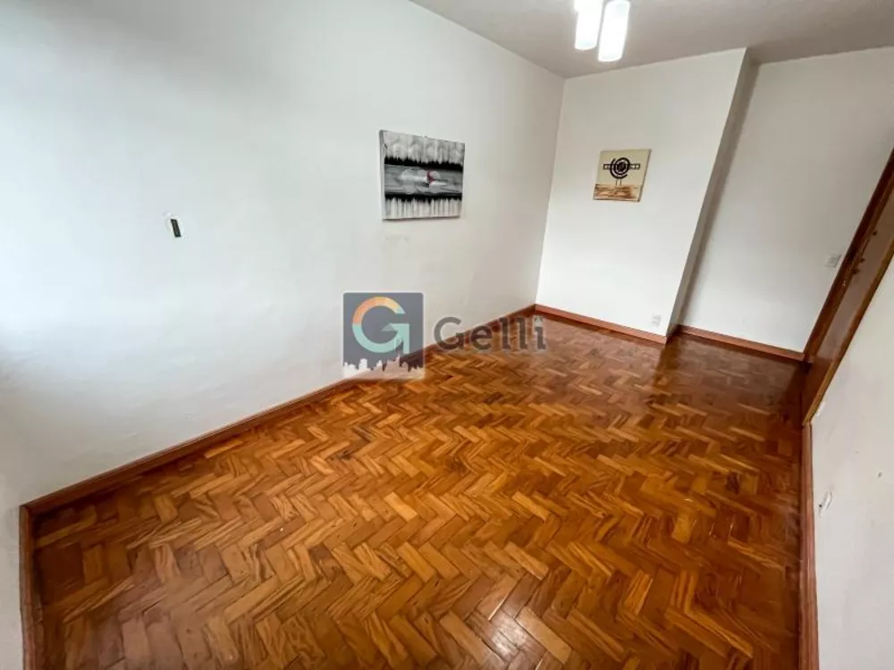 Apartamento à venda com 2 quartos, 75m² - Foto 2