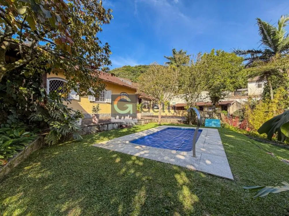 Casa, 3 quartos, 275 m² - Foto 2