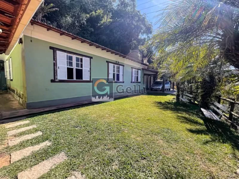 Casa à venda com 4 quartos, 300m² - Foto 3