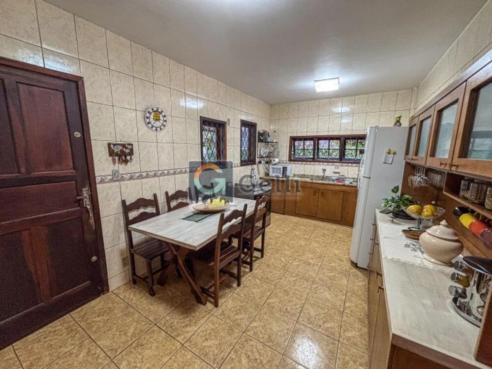 Casa à venda com 4 quartos, 442m² - Foto 5