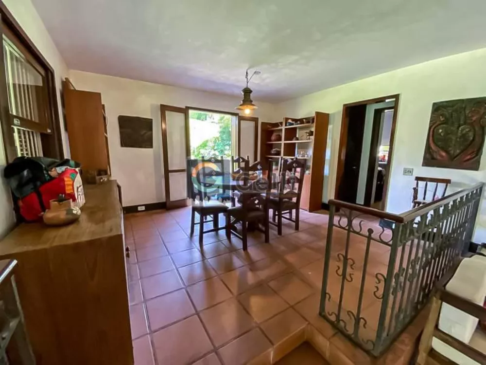 Casa, 6 quartos, 350 m² - Foto 1