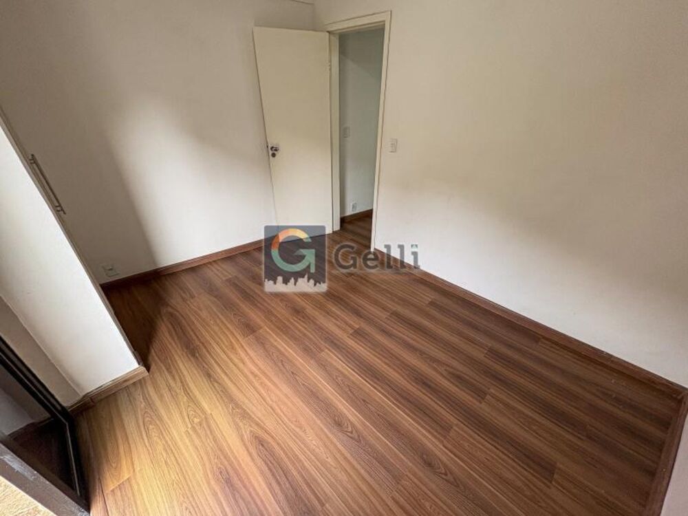 Apartamento à venda com 2 quartos, 65m² - Foto 4