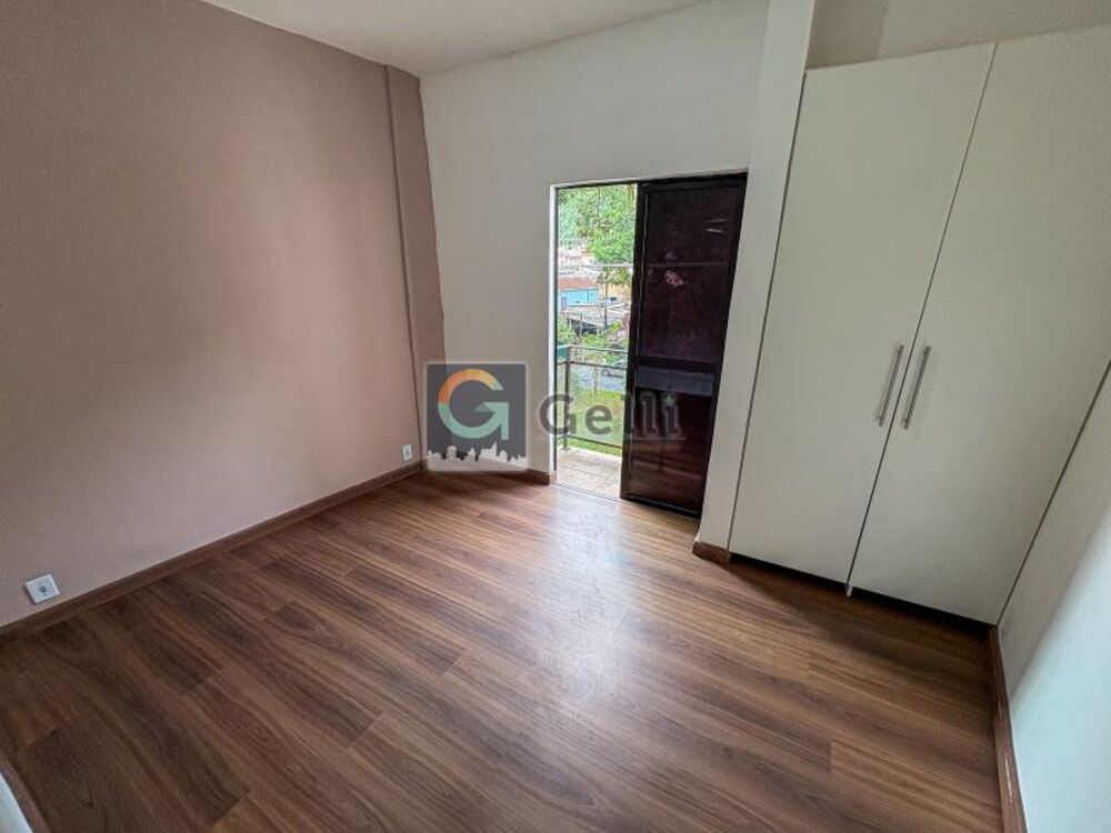 Apartamento à venda com 2 quartos, 65m² - Foto 3
