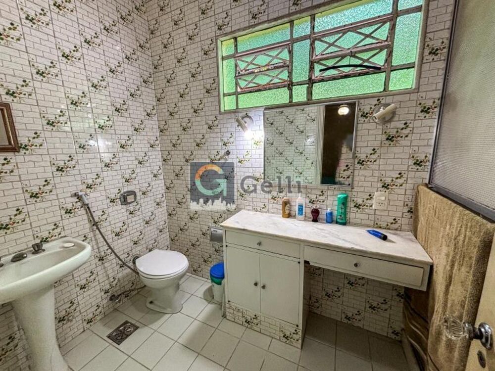 Casa à venda com 4 quartos, 277m² - Foto 7