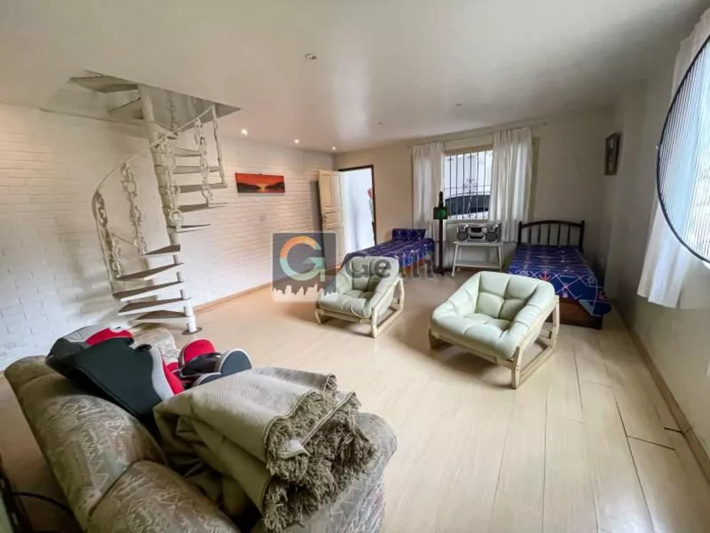 Casa, 4 quartos, 200 m² - Foto 11