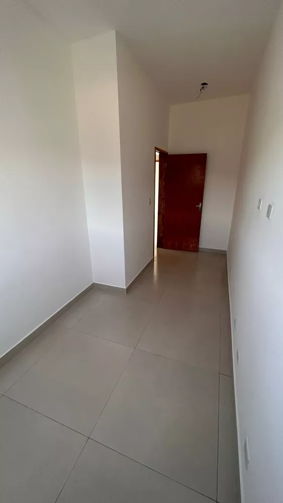 Casa à venda com 3 quartos, 108m² - Foto 3