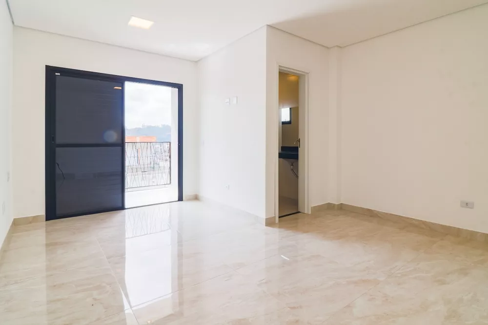 Casa à venda com 3 quartos, 200m² - Foto 3