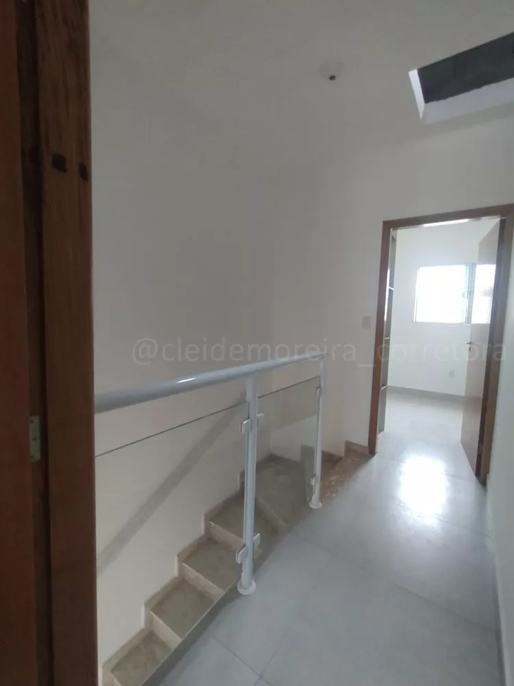 Casa à venda com 3 quartos, 69m² - Foto 2