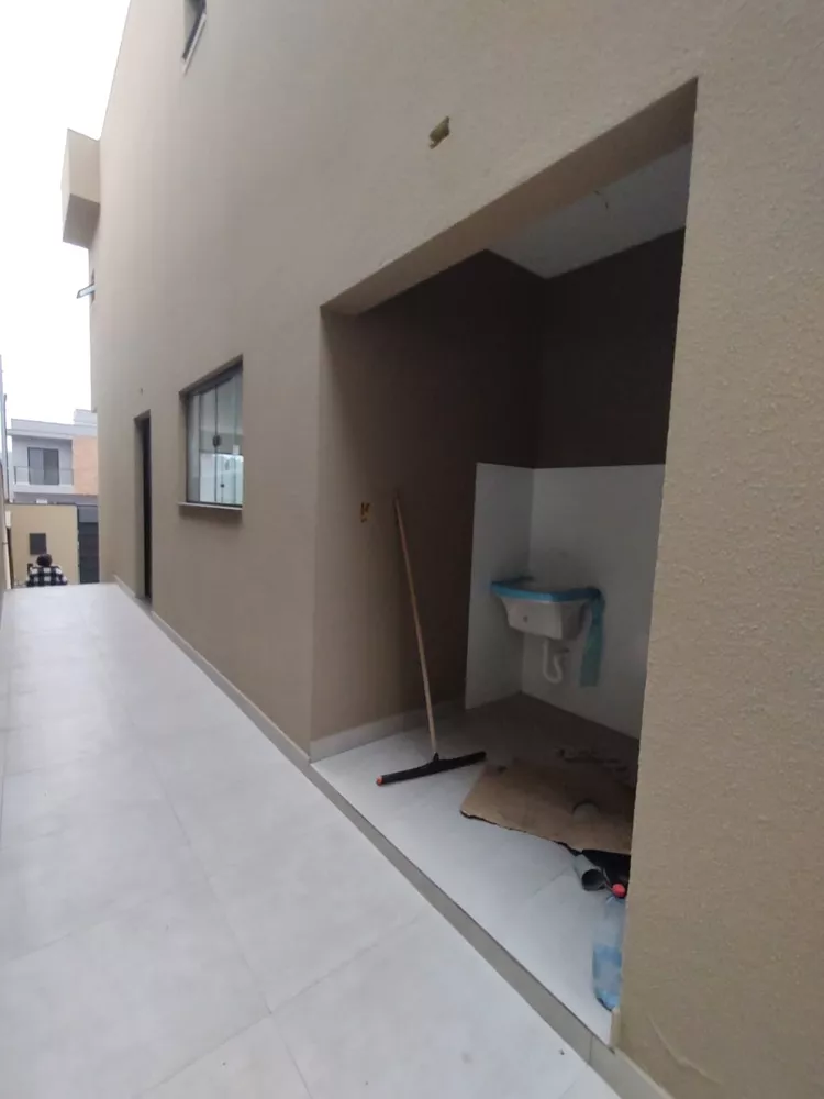 Casa à venda com 3 quartos, 130m² - Foto 3