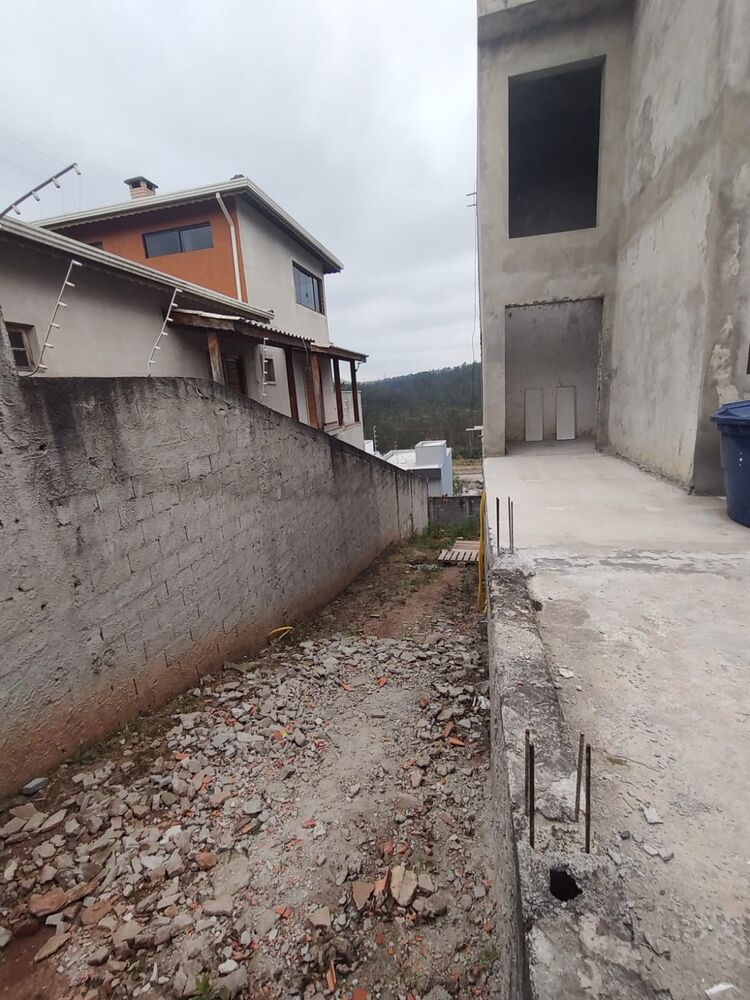 Casa, 4 quartos, 250 m² - Foto 4