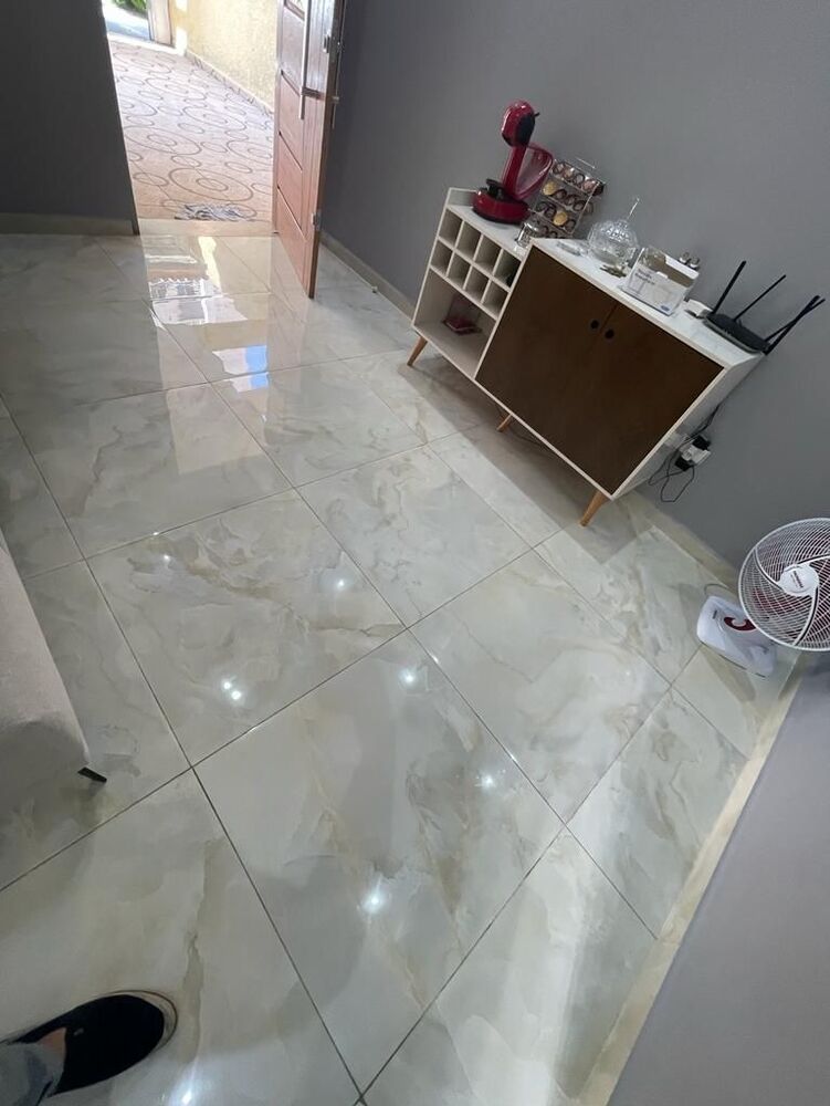 Casa à venda com 4 quartos, 150m² - Foto 2