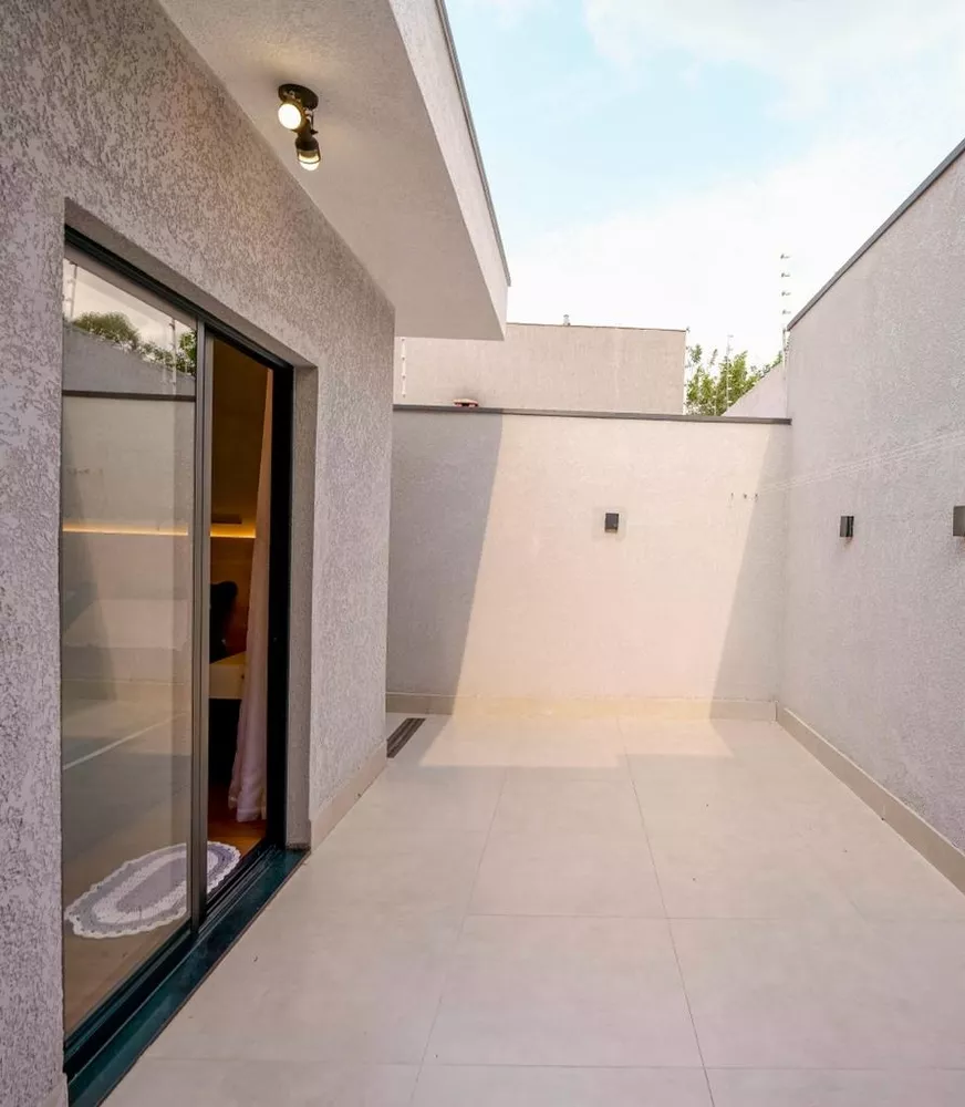 Casa à venda com 2 quartos, 105m² - Foto 4