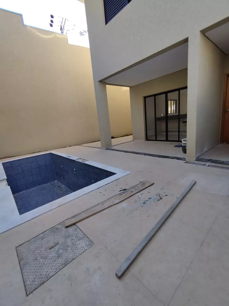 Casa à venda com 3 quartos, 138m² - Foto 3