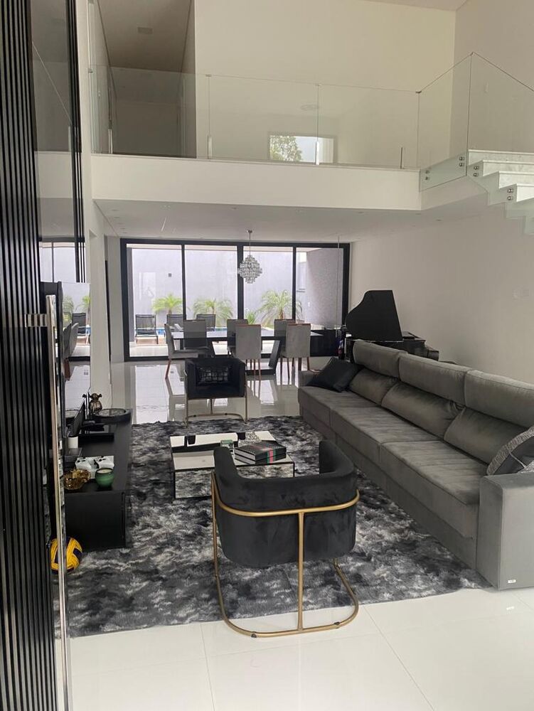 Casa à venda com 4 quartos, 310m² - Foto 3
