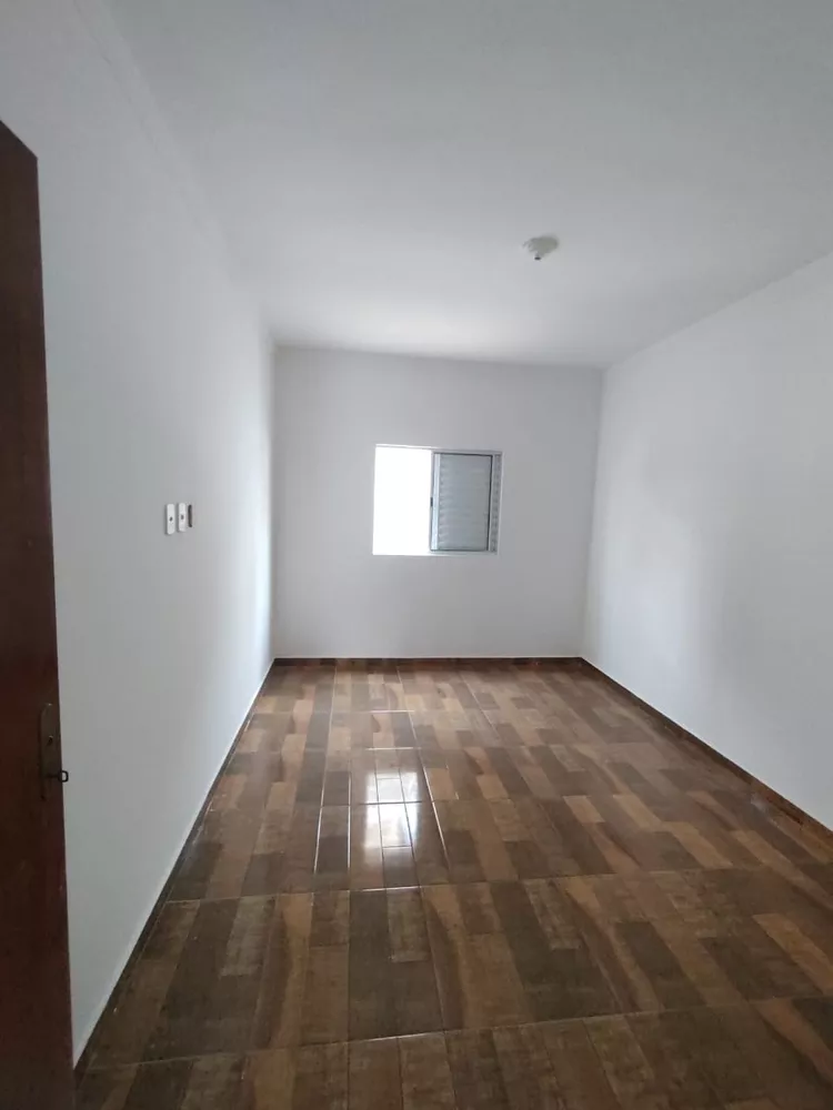 Casa à venda com 3 quartos, 255m² - Foto 9