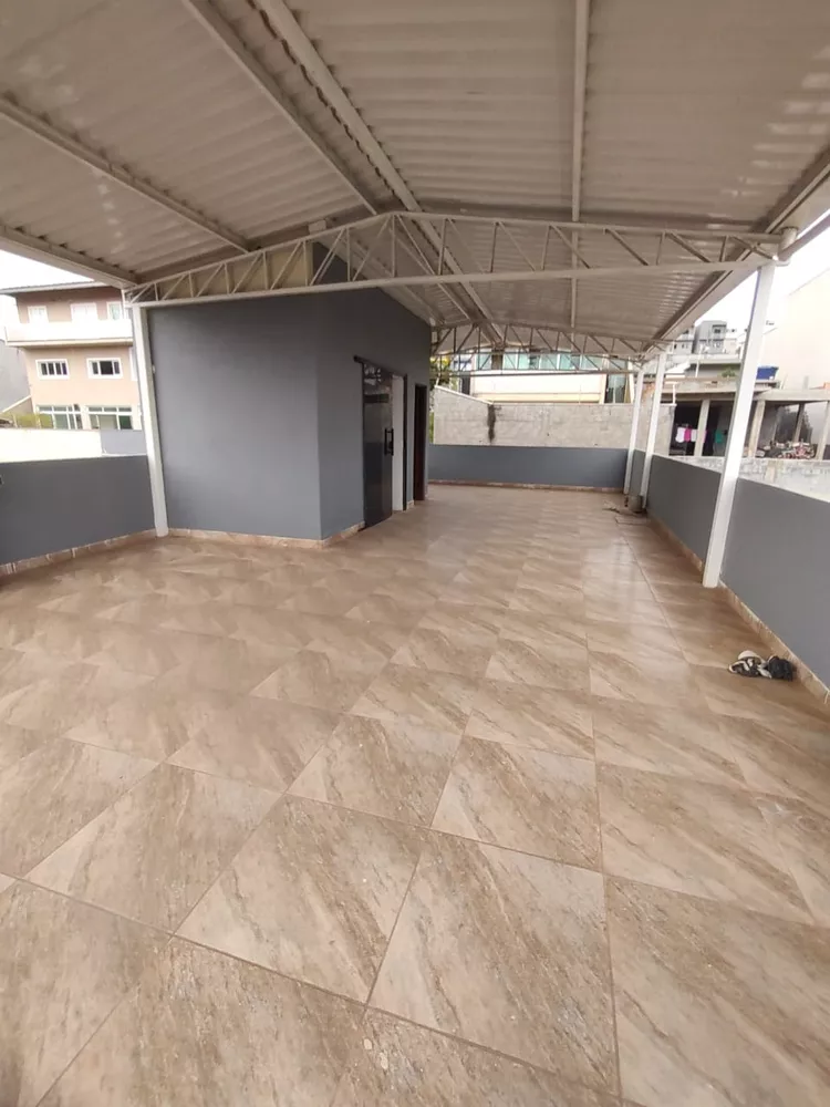 Casa à venda com 3 quartos, 255m² - Foto 3