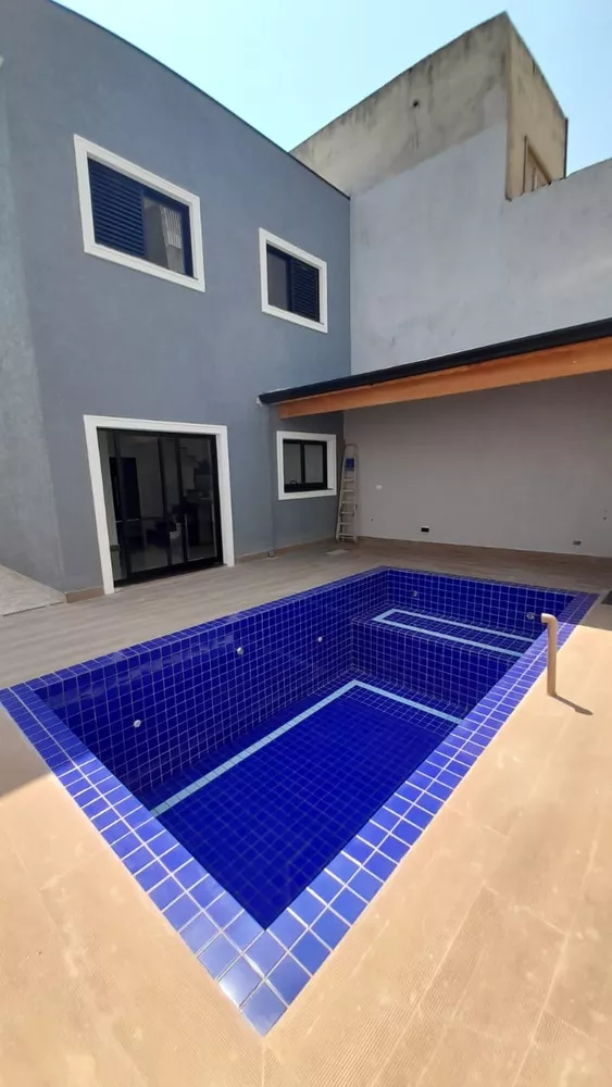 Casa à venda com 3 quartos, 135m² - Foto 2