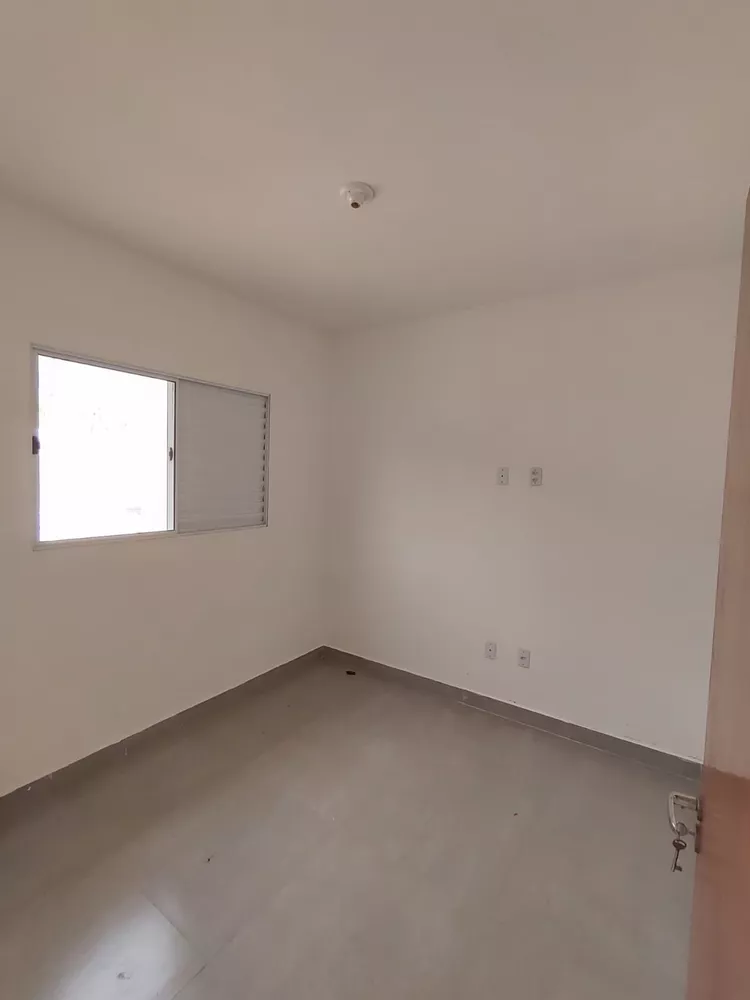 Casa à venda com 3 quartos, 104m² - Foto 3