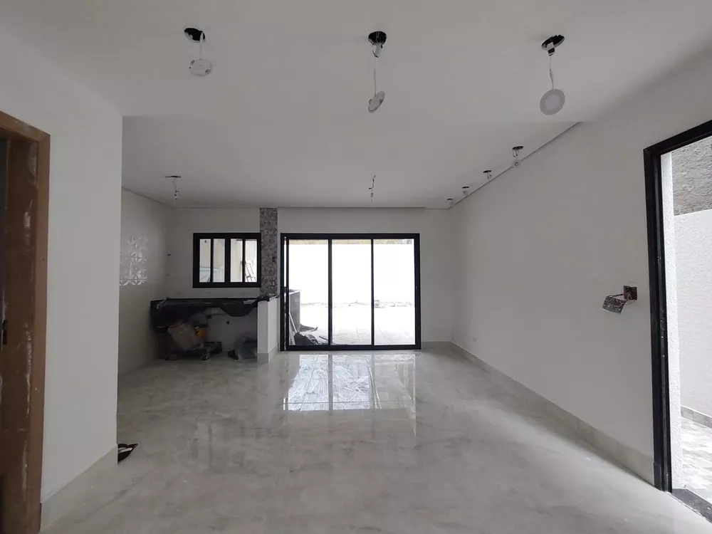 Casa à venda com 3 quartos, 155m² - Foto 4