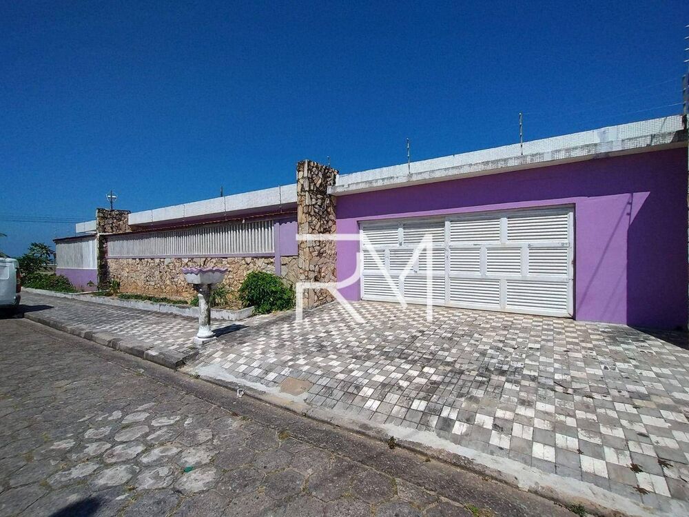 Casa, 4 quartos, 231 m² - Foto 1