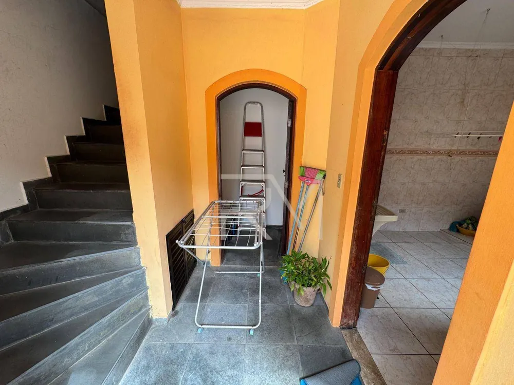 Casa, 5 quartos, 219 m² - Foto 3