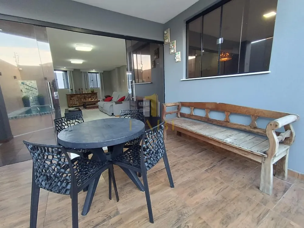 Casa, 4 quartos, 400 m² - Foto 1
