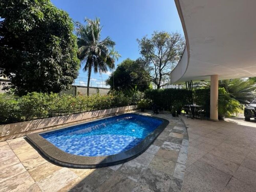 Casa de Condomínio à venda com 6 quartos, 1500m² - Foto 1