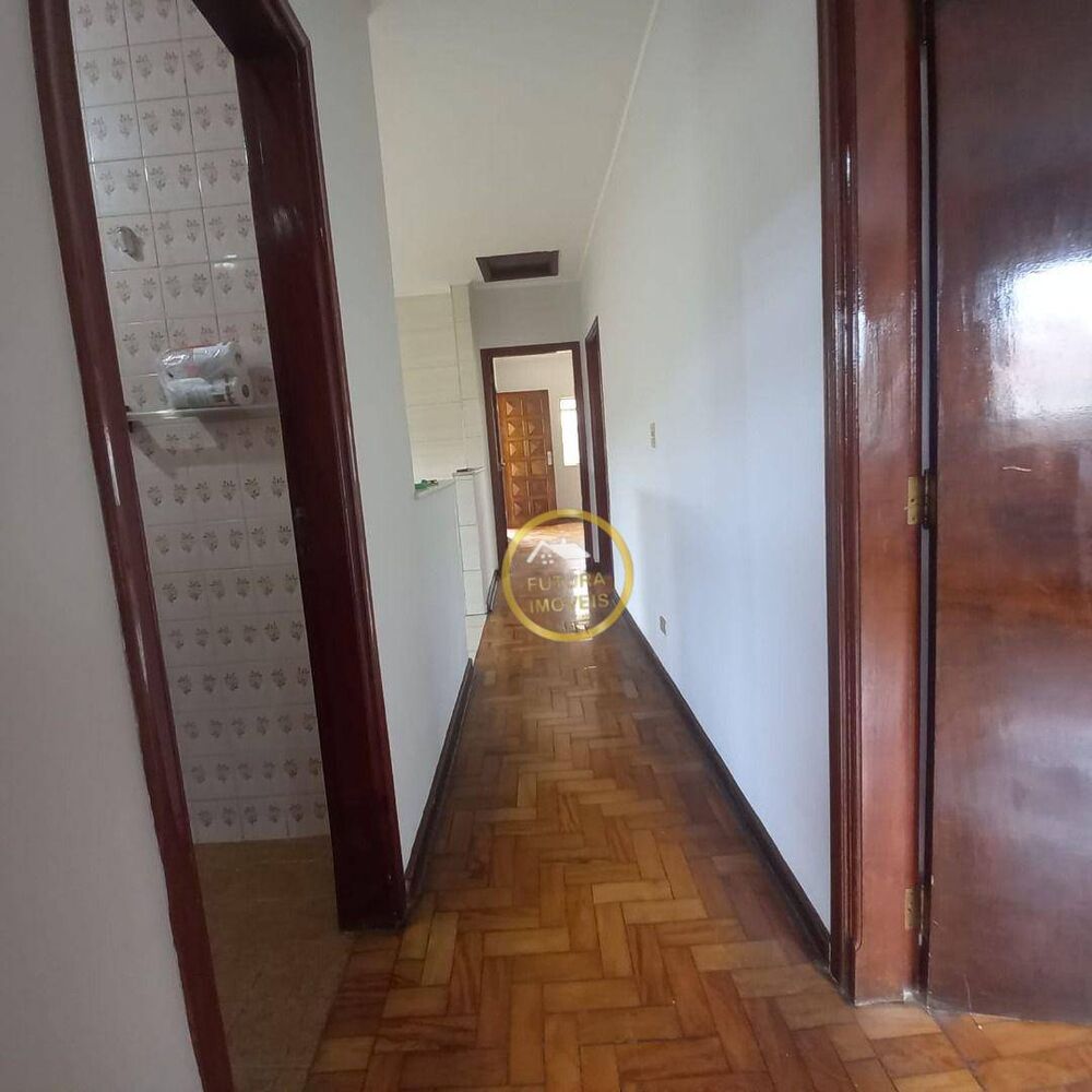 Casa à venda com 3 quartos, 174m² - Foto 2
