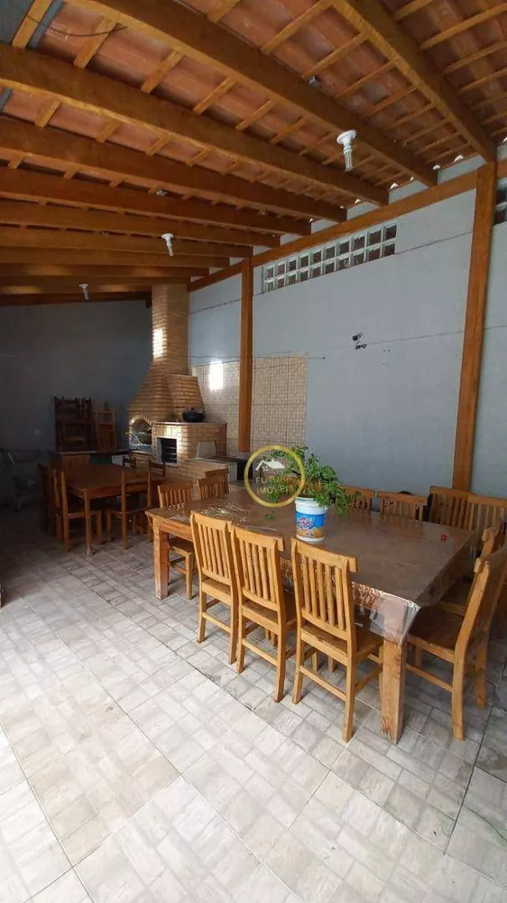 Casa, 3 quartos, 196 m² - Foto 2