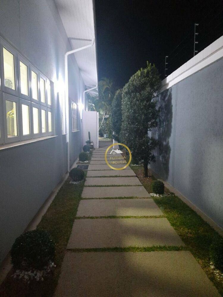 Casa, 3 quartos, 400 m² - Foto 1