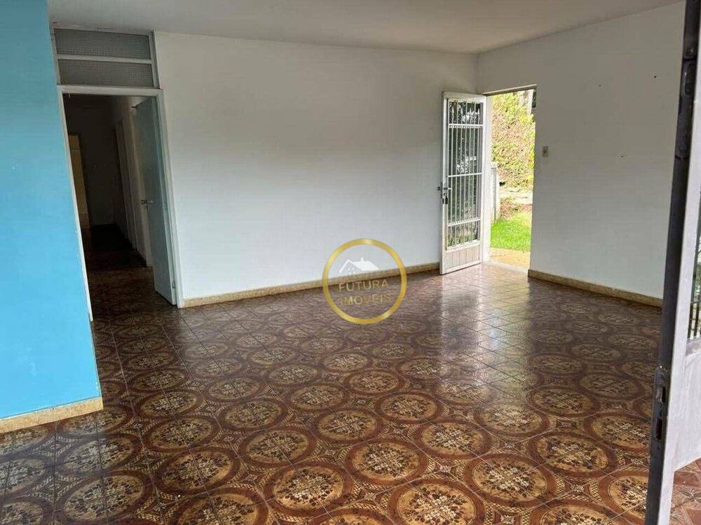 Casa, 6 quartos, 325 m² - Foto 4