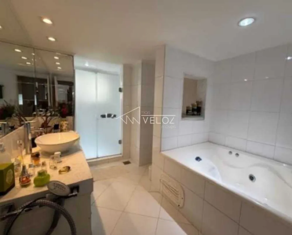 Apartamento, 4 quartos, 223 m² - Foto 2