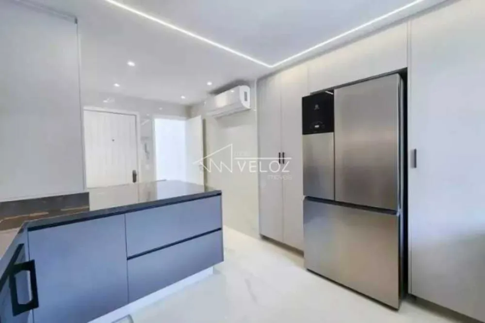 Cobertura, 3 quartos, 207 m² - Foto 1