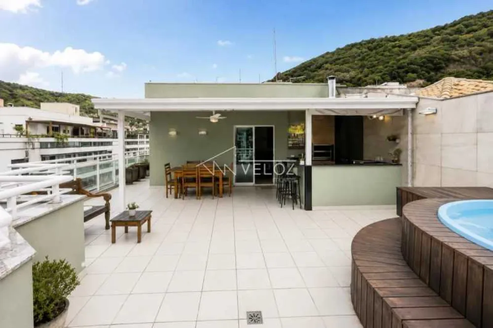 Cobertura, 4 quartos, 222 m² - Foto 2