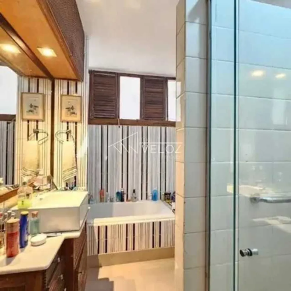 Apartamento, 4 quartos, 140 m² - Foto 1