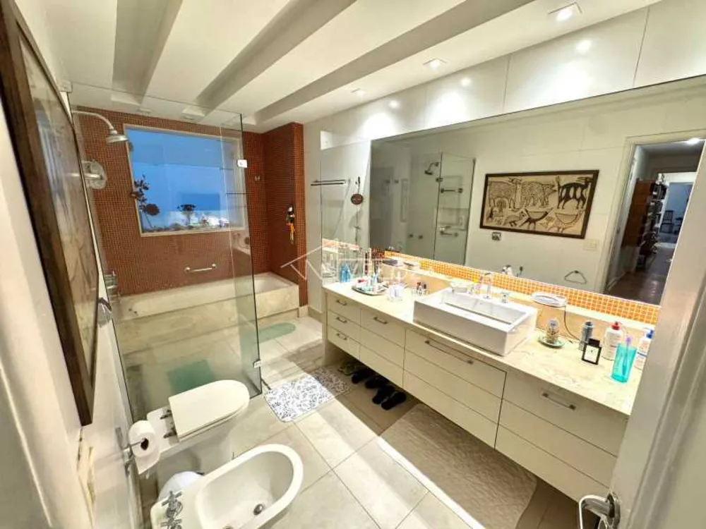 Apartamento, 4 quartos, 253 m² - Foto 1