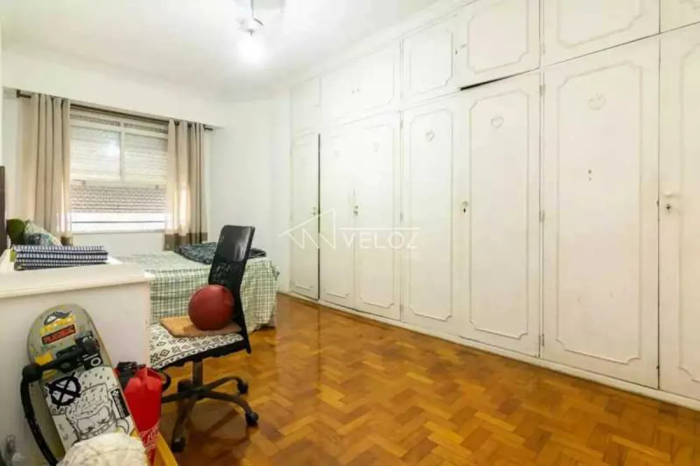 Apartamento, 3 quartos, 230 m² - Foto 1