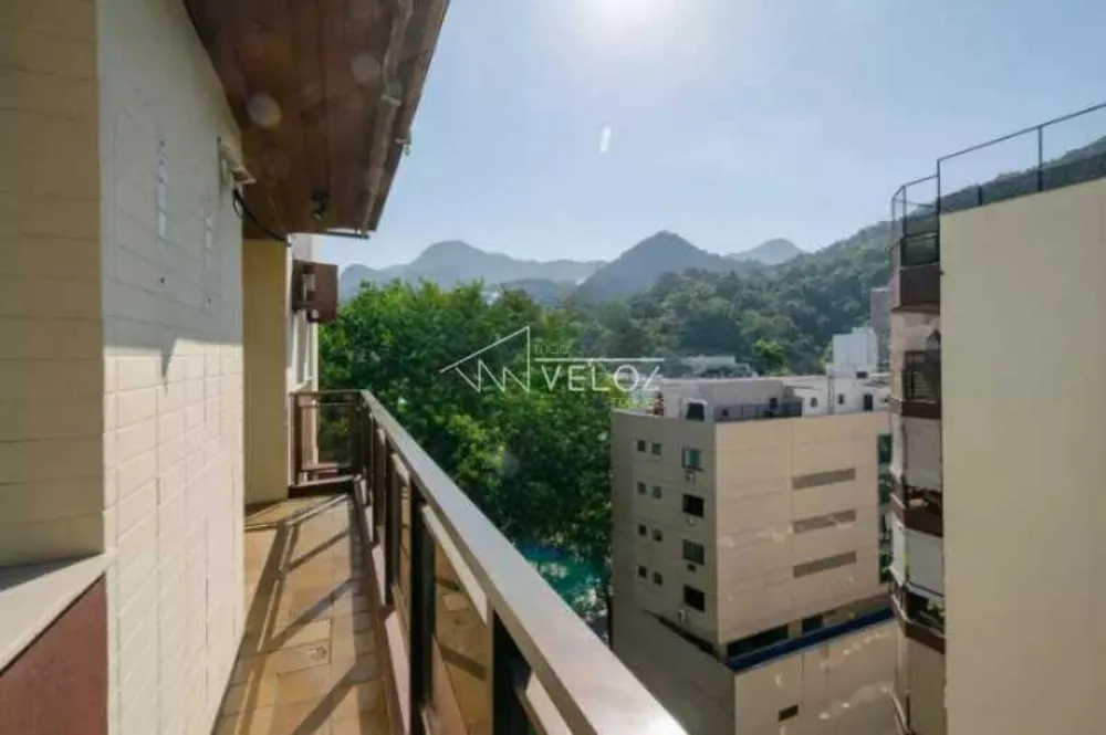Cobertura, 3 quartos, 222 m² - Foto 1