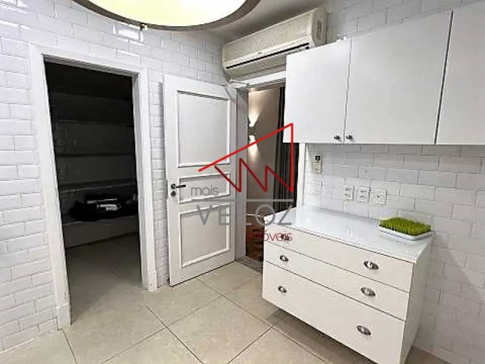 Apartamento, 4 quartos, 250 m² - Foto 1