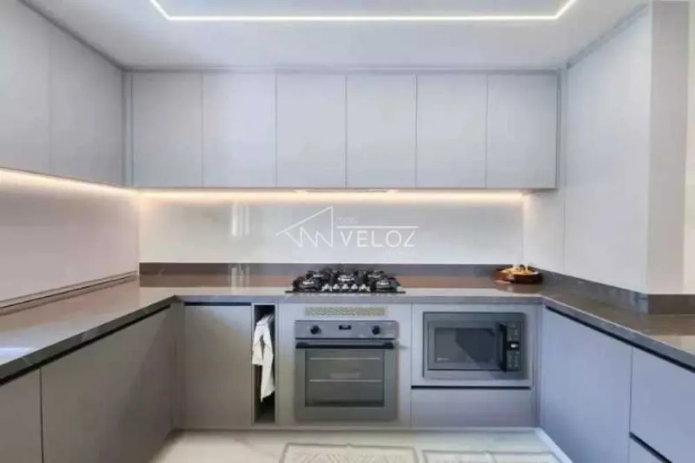 Cobertura, 3 quartos, 207 m² - Foto 12