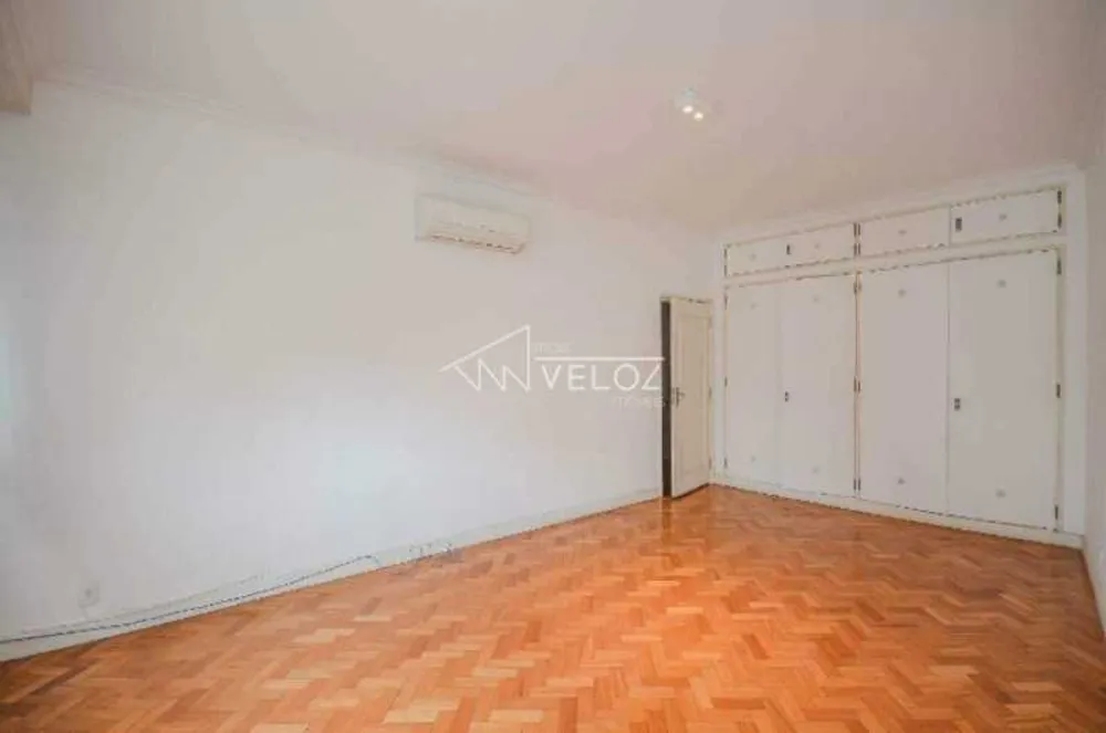 Apartamento, 3 quartos, 130 m² - Foto 2
